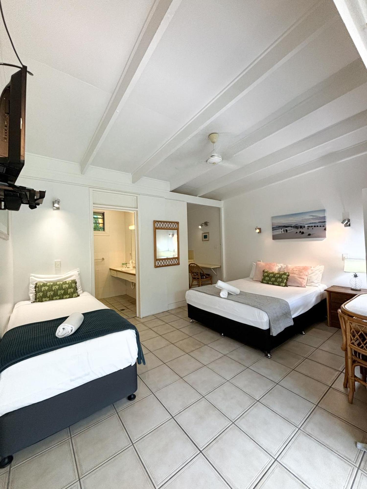 Amaroo On Mandalay, Magnetic Island Hotel Nelly Bay Buitenkant foto
